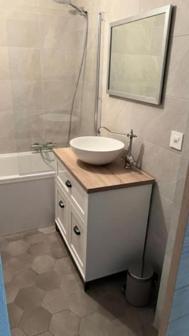 Appartement Douillet, Amenage Proche Riviera. Attalens Exterior foto